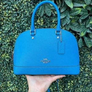 Nwot Coach bag& crossbody